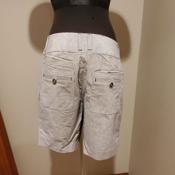 NWT Christopher & Banks Gray & White Stripe Shorts - Picture 2 of 5
